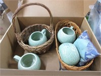 2  baskets and coffee mugs