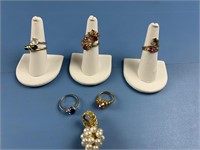 9X WOMEN'S COSTUME JEWLERY RINGS