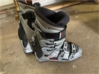 Surefoot ski boots