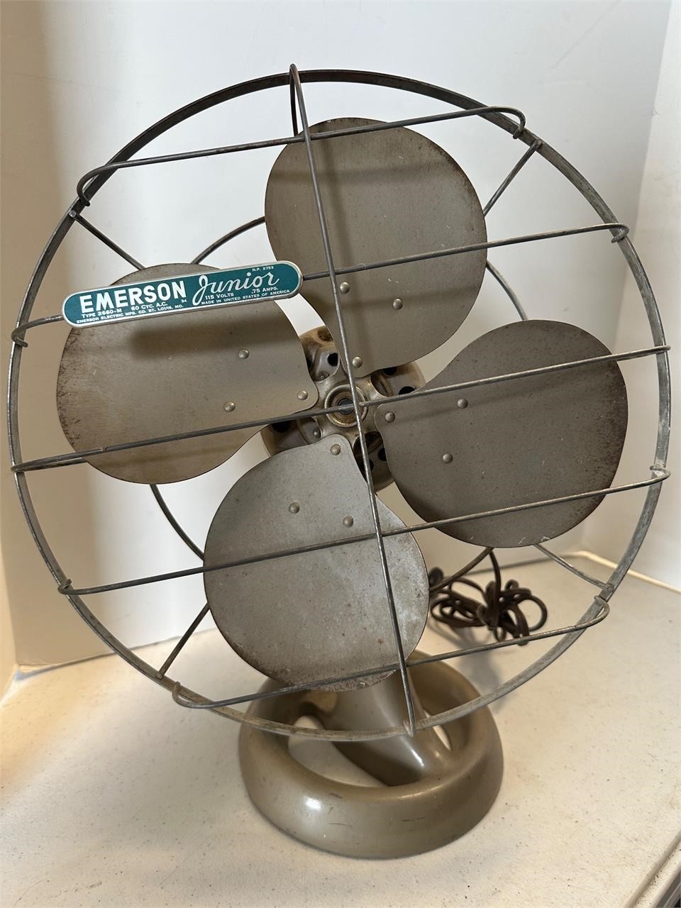 Vintage Emerson Junior electric fan