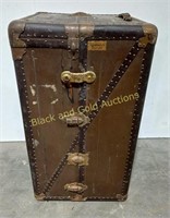 Vtg Vandervoorts Steamer Trunk