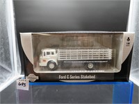 Precision Athearn Diecast Ford C Series Staked Bed