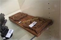 CARVED WOODEN EXTENDABLE BOOK DISPLAY