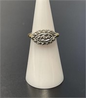 10 KT Yellow and WG Princess Ring