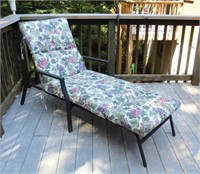 Outdoor Patio Lounge Chair w/ Cushion
