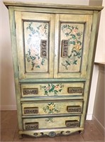 PAINTED WOOD HUTCH