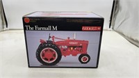 Farmall M Tractor 1/16 Precision