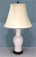 Chinese Style Porcelain Table Lamp