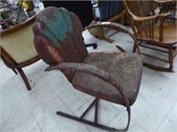 Vintage metal lawn chair AS IS