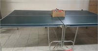 Ping Pong Table w Paddles, Balls & Net