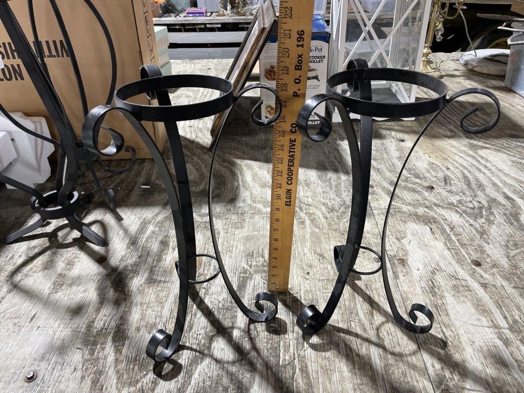 2 Matching Stands/Holders