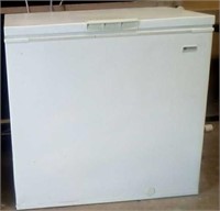 Westinghouse compact chest freezer