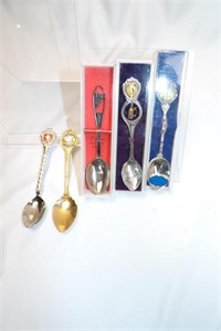 Souvenir Collector Spoons (5)