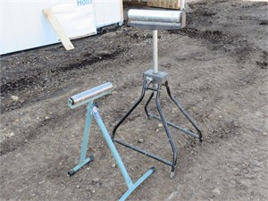 PAIR OF ROLLER STANDS