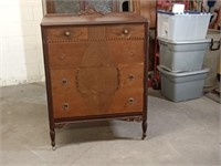 1930's highboy chest of drawers (missing 2 knobs)
