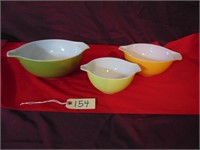 Set of 3 Pyrex Green Cinderella Nesting Bowls