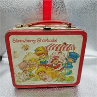 1981 Strawberry Shortcake Metal Lunch Box Thermos