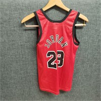 Michael Jordan #23 ,Hanes Jersey Size M 10-12