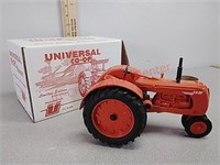 Universal, Co-op Tractor