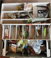 Plano Plastic Tacklebox with Lots of Tackle!