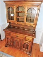 Rockingham Dining Room Hutch