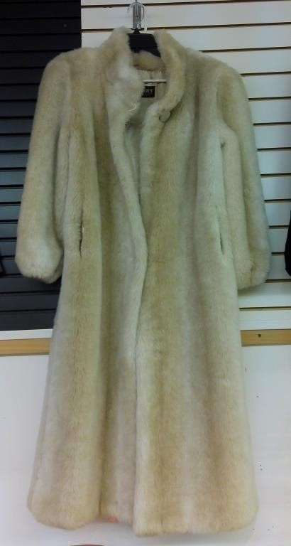Small Vintage Monterey Pile Fabric Fur Style Coat