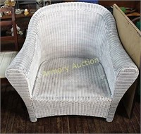 WICKER CHAIR