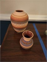 Care Of Indian Style Pottery Vases 7t And 4.5t