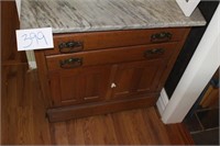 MARBLE TOP VTG WASHSTAND 30X18X31