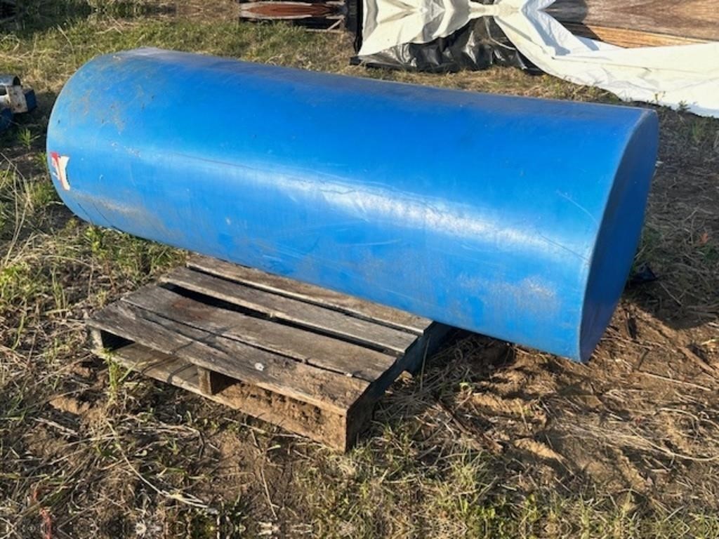 250 gallon water tank, unused