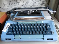 Vintage Smith-Corona 220 Typewriter