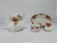 ROYAL ALBERT "OLD COUNTRY ROSES" TEA POT, CR/SUG