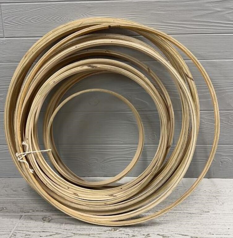 (15) Assorted Sizes Crafting Hoops