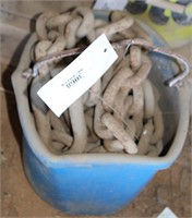 Bucket of Large Chain (LInk Unkown)