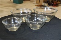 Set of 4 Clear Glass Nesting Bowls