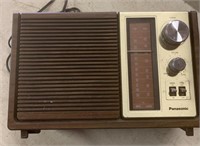 Vintage Panasonic AM FM Radio