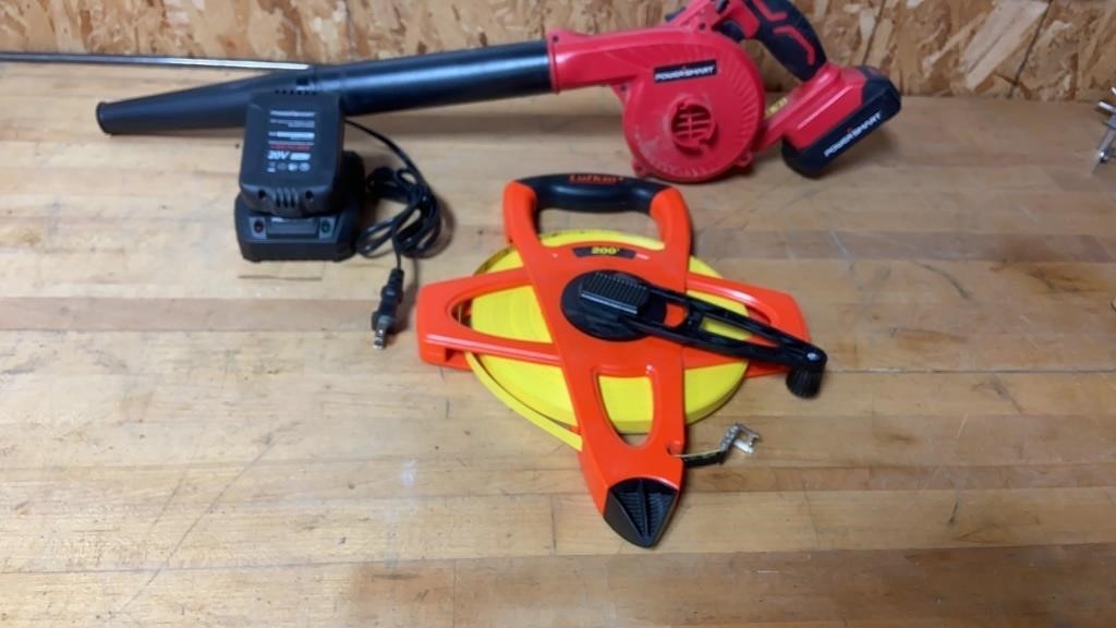 20V Power Smart Blower w/charger and b