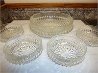 Vintage 5pc Glass Salad Bowl Set