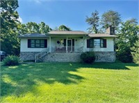 TRACT 4 | 8228 TAZEWELL PIKE – Home & 2.56+/- acrs