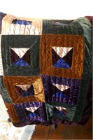Handmade Quilt 52"x70" & Linen