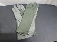 Gloves sz 10