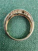 10k gold ring has date 12/13/88 on top and love