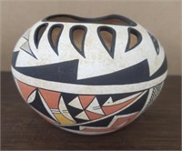 Westley Begaye Bear Claw Navajo Vase