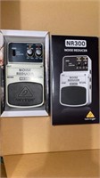 Behringer NR300 Noise Reducer guitar pedal in orig