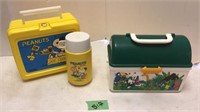 Vintage lunch boxes, Peanuts w/ thermos.