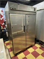 True TA2R-2S 2-Section Reach-in Refrigerator