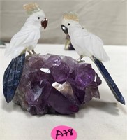 350 - CARVED BIRDS & AMETHYST FIGURINE (A78)