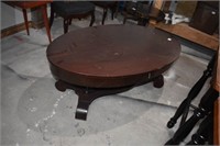 Mahogany Oval Coffee Table w/Drawer