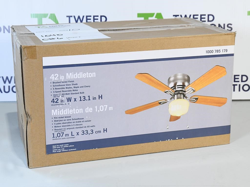Middleton Ceiling Fan with Light Kit