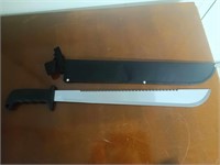 MACHETE WITH CARRYING CASE 24"